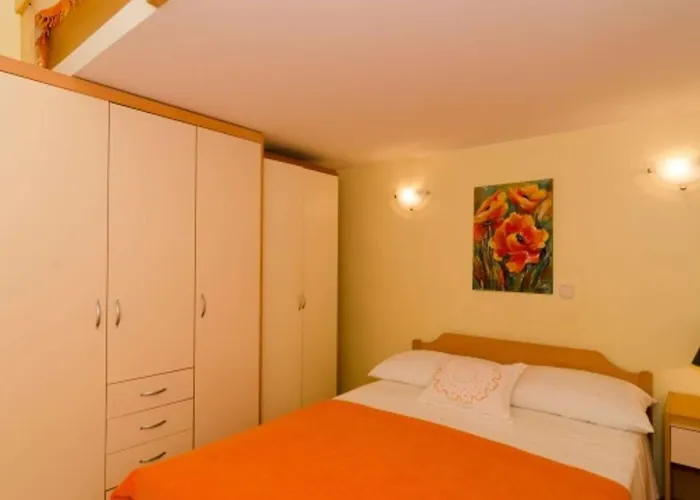 Family Apartment Maris *